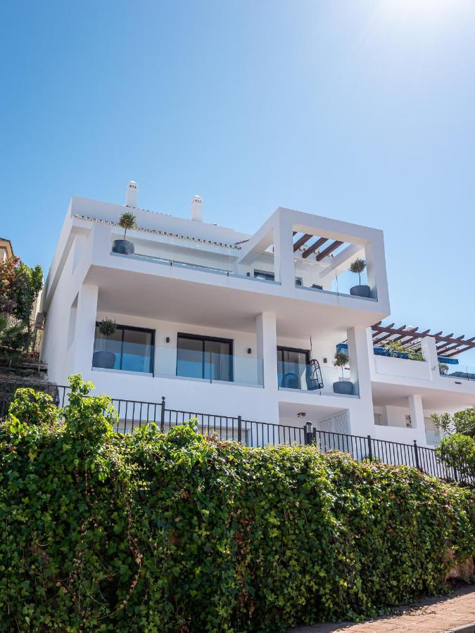 Surya Guest House Ojen Exterior photo